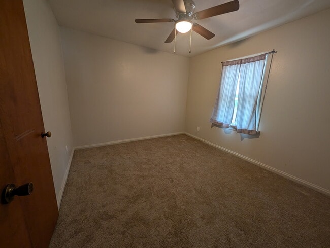 Building Photo - 2456 Wieck Dr