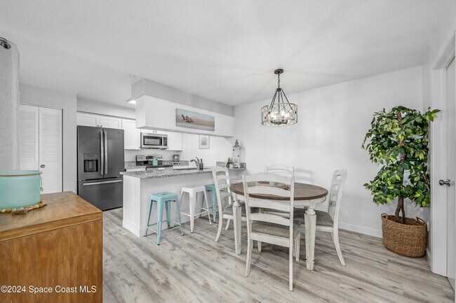 Foto del edificio - 3283 Sand Ct