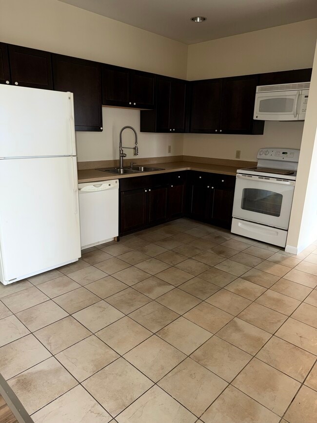 Building Photo - Keith Hilltop Terrace 55+ Living