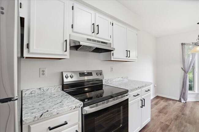 Foto del edificio - 1810 Bramble Brook Ln