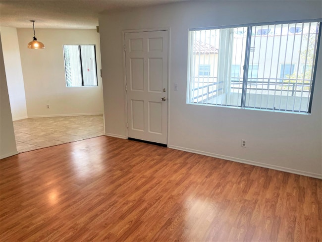 Foto del edificio - 503 S Adams St