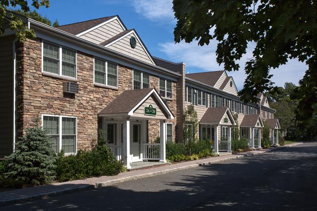 Photo - Fairfield At Lake Grove Apartments