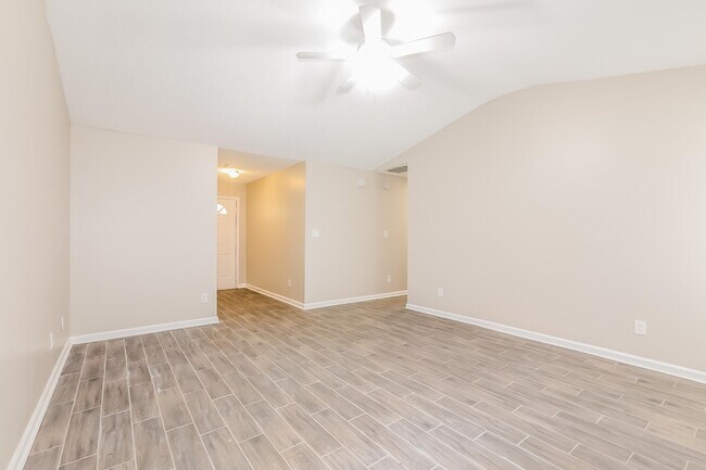 Foto del edificio - 6980 New Dale Rd