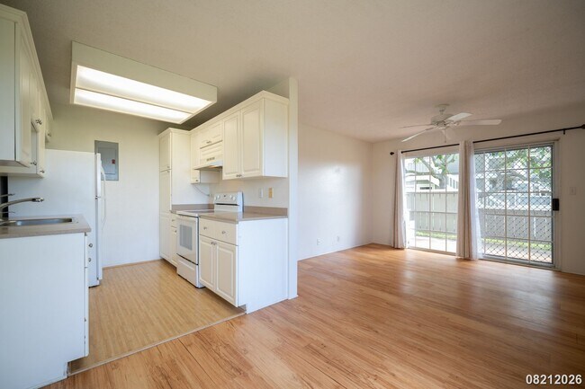 Foto del edificio - 94-1390 Kulewa Lp 42D
