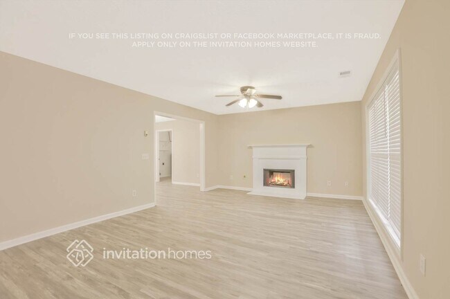 Building Photo - 405 Anita Dr