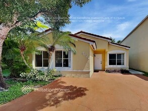 Building Photo - 9621 SW 164th Ct