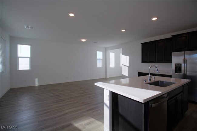 Building Photo - 7002 Calvert Cliffs St