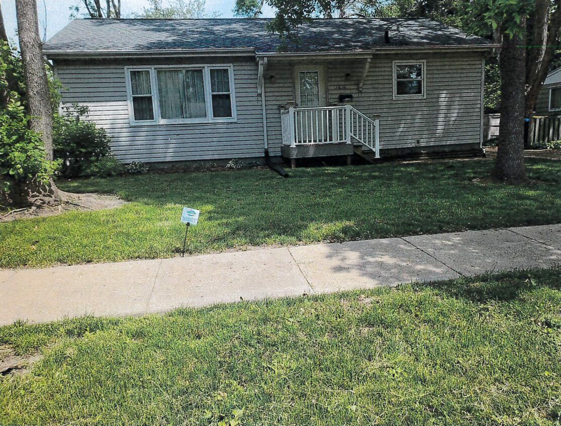 Foto del edificio - Cute 3 bedroom house in Iowa City