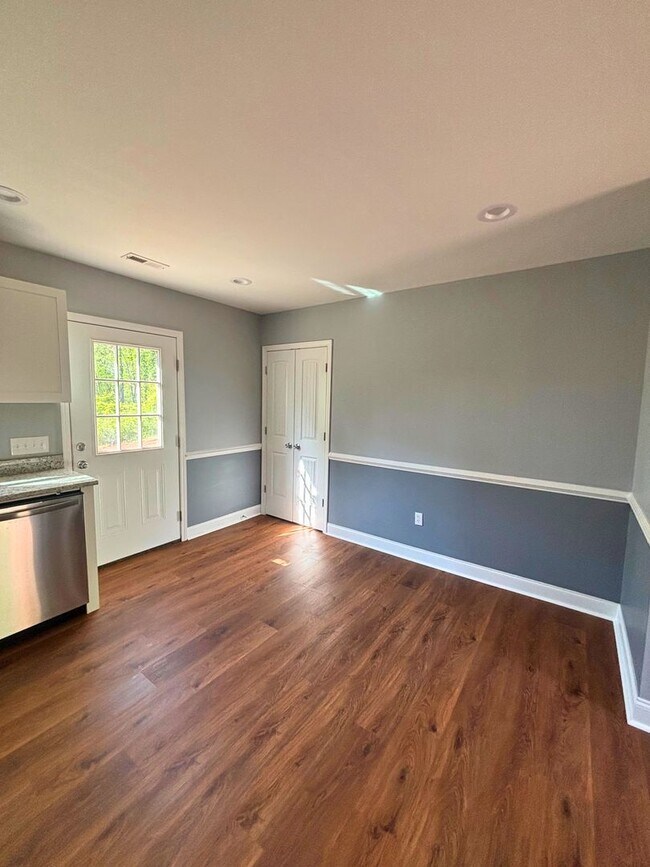 Building Photo - Brand New 3 Bed, 2 Bath Home! Hardwood floors & Stainless Steel Appliances