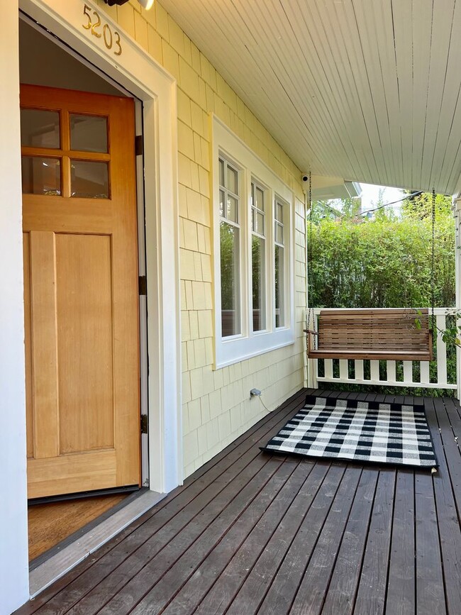 Building Photo - Welcome to your new home in Bryant!