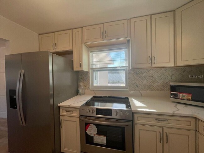 Foto del edificio - 12644 81st Terrace