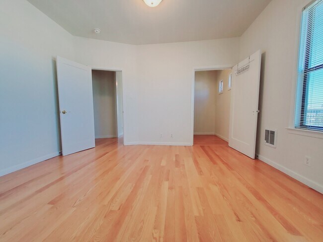 Foto del edificio - 2555 Market St