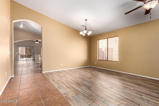 Building Photo - 29604 N Balmoral Pl