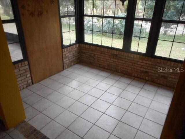 Building Photo - 2222 Lake Griffin Rd