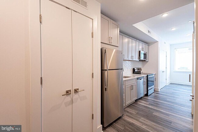 Foto del edificio - 1245 Ridge Ave