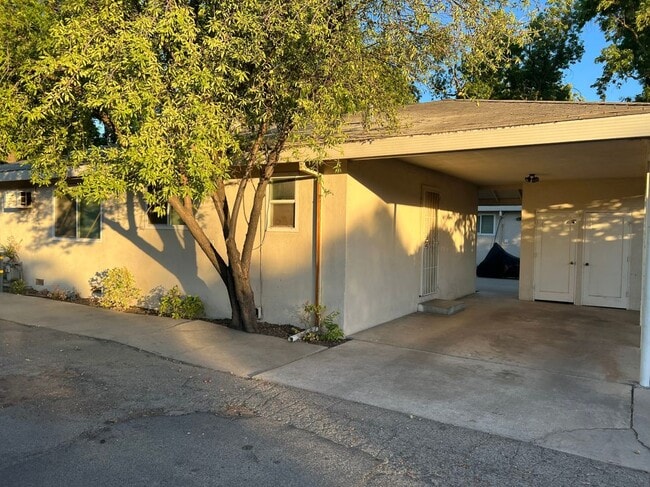 Building Photo - 1517 Tully Rd