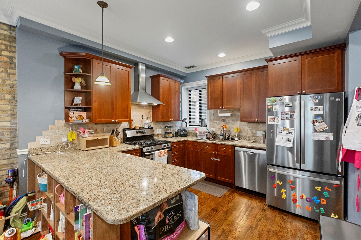 Foto principal - 5219 N Winthrop Ave