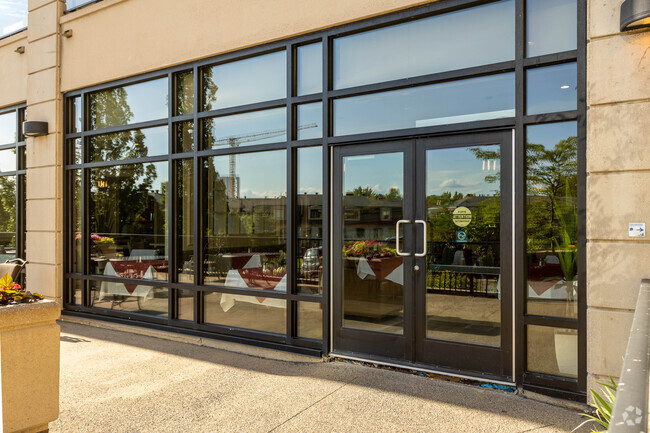 Building Photo - Livelia