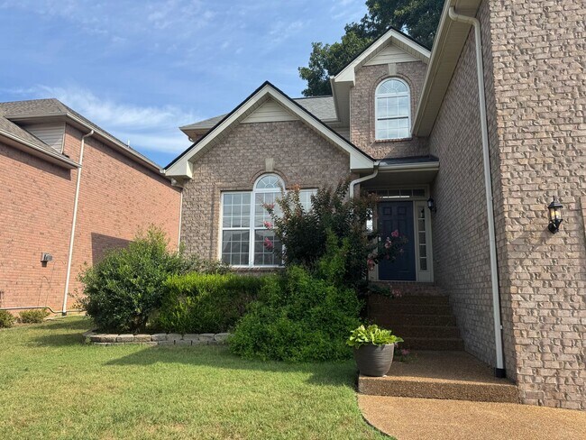 Foto del edificio - Great 4BR home near Brentwood