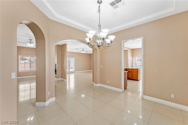 Building Photo - 7205 Madonna Dr
