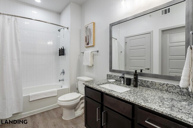 Foto del edificio - 8110 Blue Goose Rd