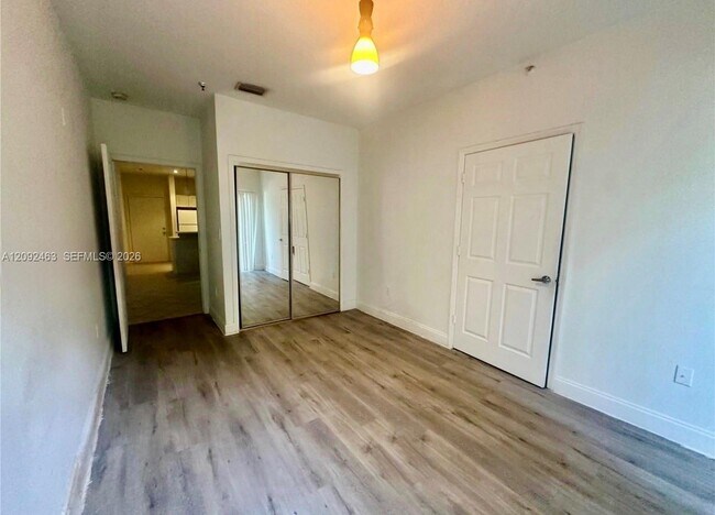 Building Photo - 2734 Bird Ave