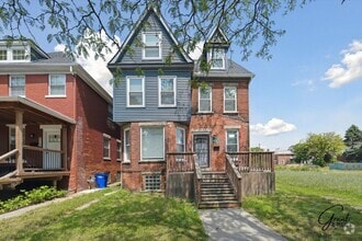 Building Photo - 319 Mt Vernon St