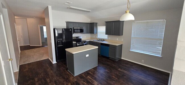 Foto del edificio - 8504 Cactus Patch Way