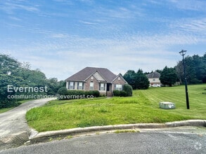 Building Photo - 145 Reuben Cir