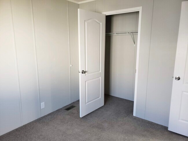 Foto del edificio - 421 N 200 W St