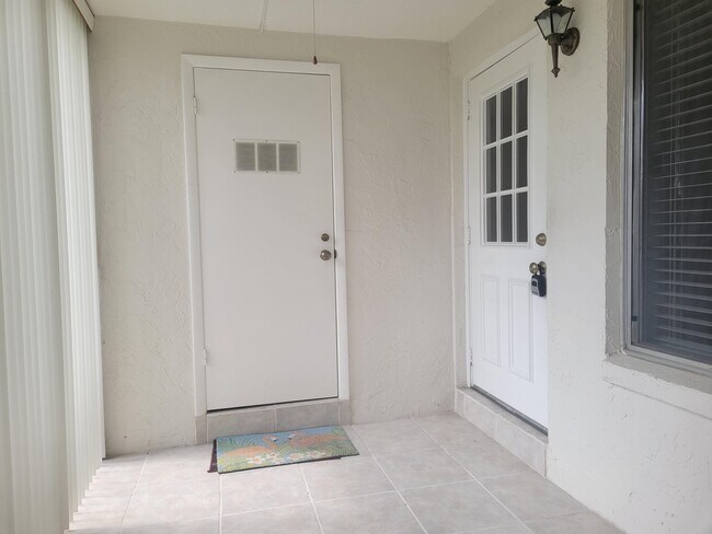 Foto del edificio - 208 Pine HOV Cir