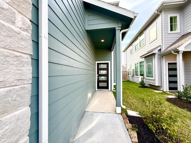 Foto del edificio - 620 Silver Pear Ct