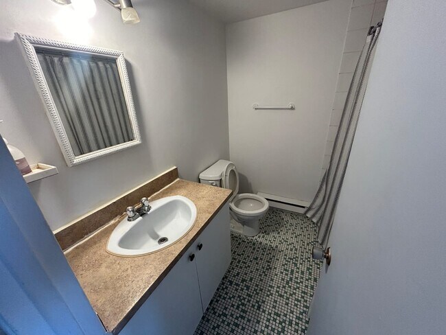 Building Photo - 14380 Rue Rue du Montmartre