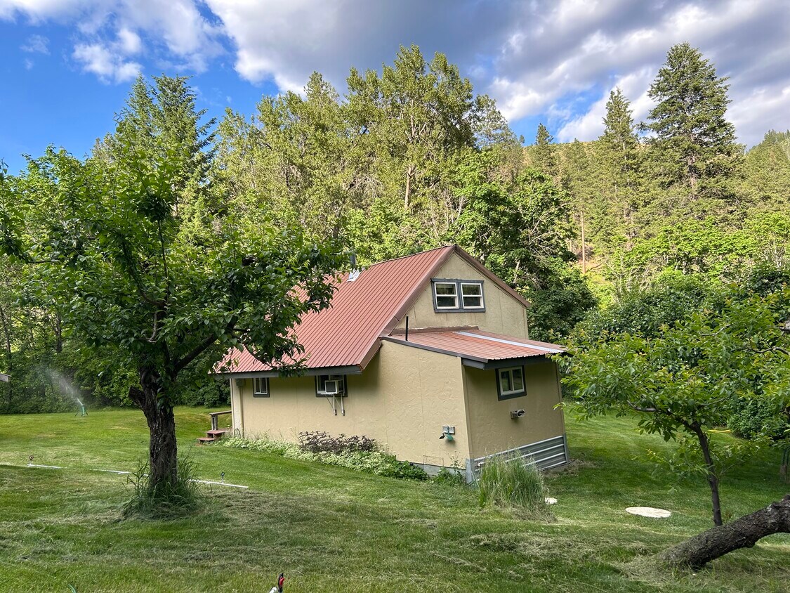 Foto del edificio - 8891 Derby Canyon Rd