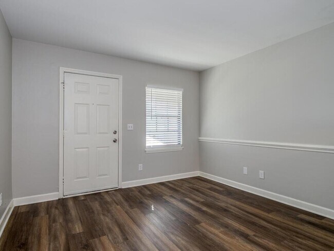 Foto del edificio - 1 BEDROOM 1 BATH RENOVATED CONDO IN FOURTH WARD