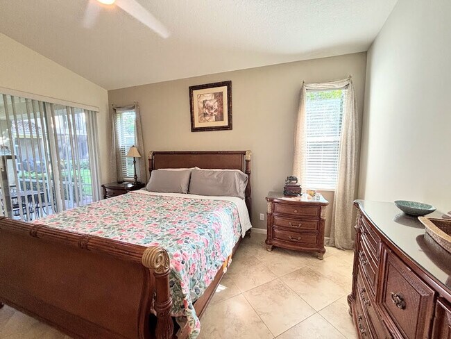 Foto del edificio - 8155 Carnoustie Pl