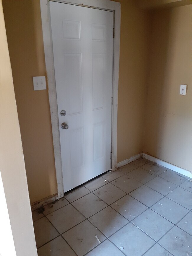 Foto del edificio - 3414 Pine Ridge Ln