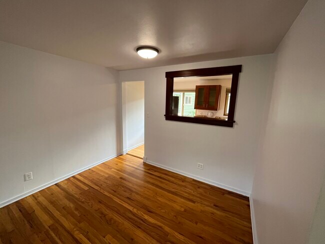 Dining/Kitchen - 901 N Forest St