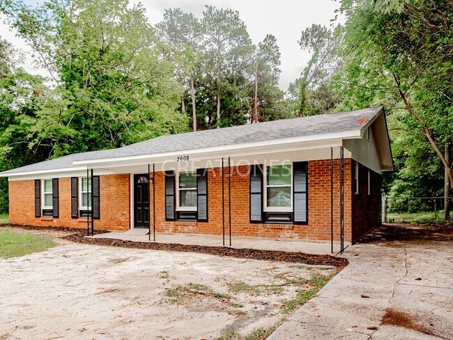 Building Photo - 2608 Massoit Ct