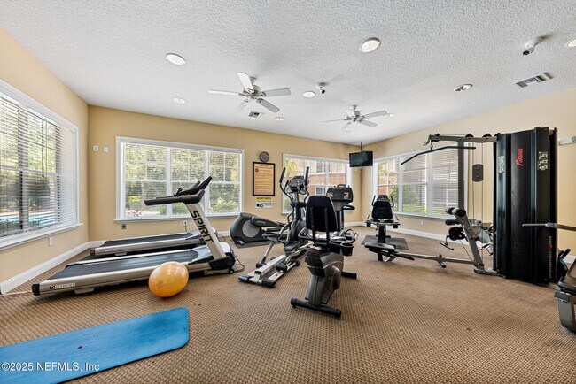 Foto del edificio - 13364 Beach Blvd