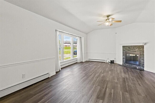 Foto del edificio - 4359 Mt Read Blvd