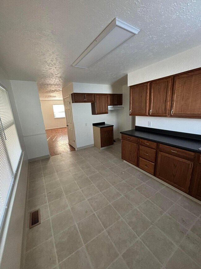 Foto del edificio - 1573 Courtright Rd