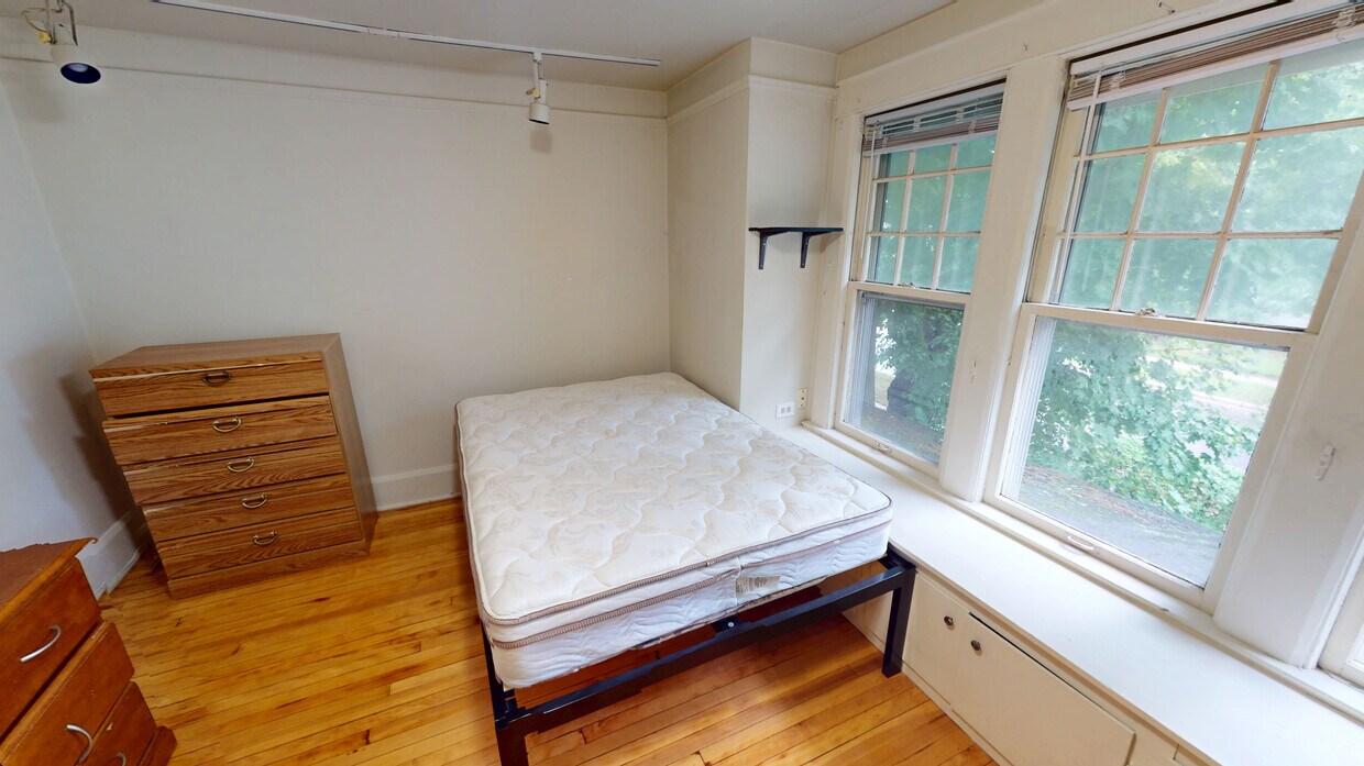 Foto del edificio - 1145 S Forest Ave