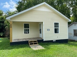 Building Photo - 206 Thomas Ln