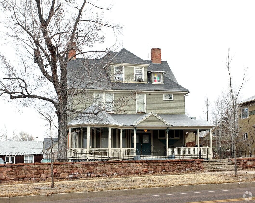 Building Photo - 806 E Boulder St