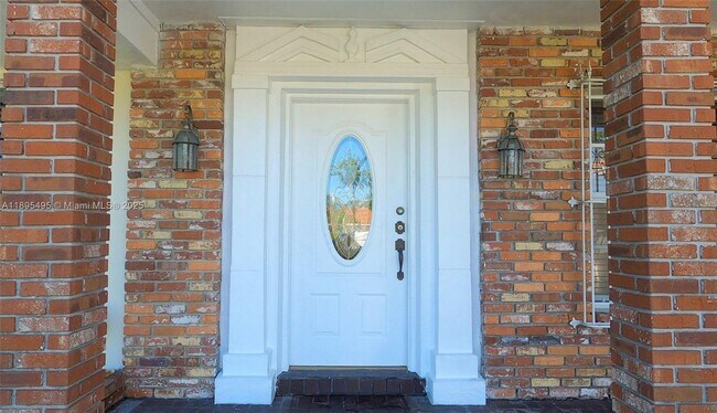 Building Photo - 6420 Miller Dr