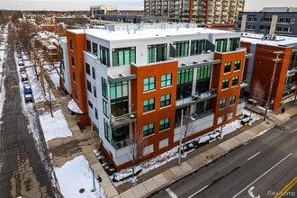 Building Photo - 100 N Center St