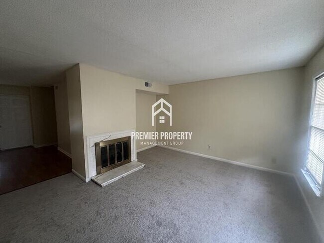 Foto del edificio - 3390 Spinners Cove