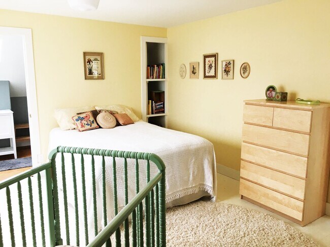 Foto del edificio - Gorgeous Portland 3 Bedroom Bungalow w/Dou...