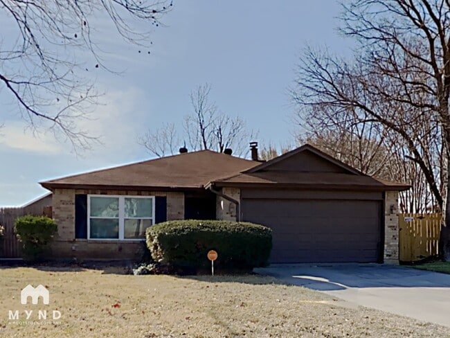 Building Photo - 220 Bonavista Way